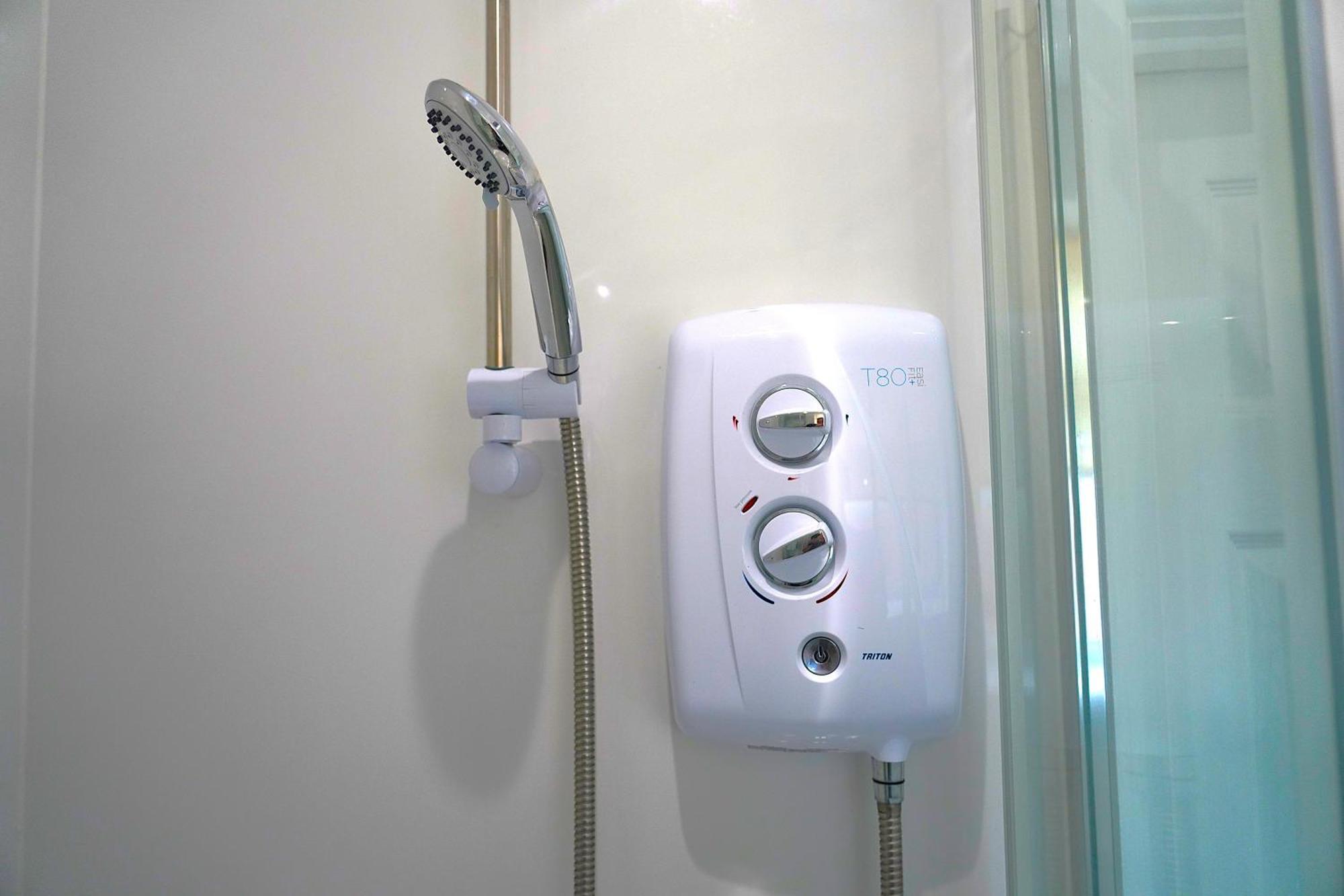 Sleeps 10, Free Parking, Close To Science Park, King Size Bed Milton  エクステリア 写真