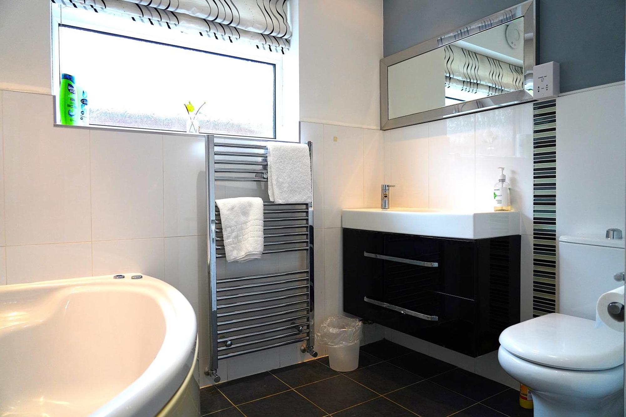 Sleeps 10, Free Parking, Close To Science Park, King Size Bed Milton  エクステリア 写真