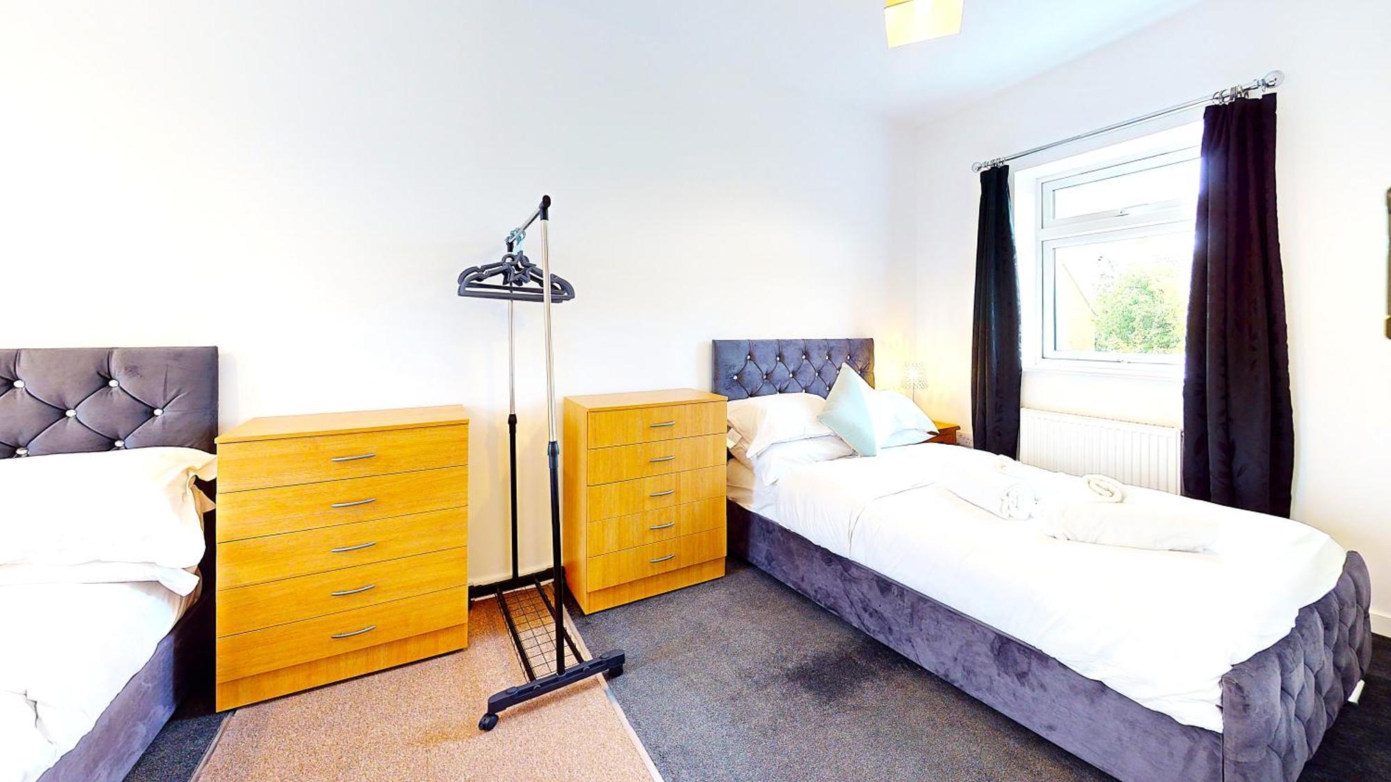 Sleeps 10, Free Parking, Close To Science Park, King Size Bed Milton  エクステリア 写真